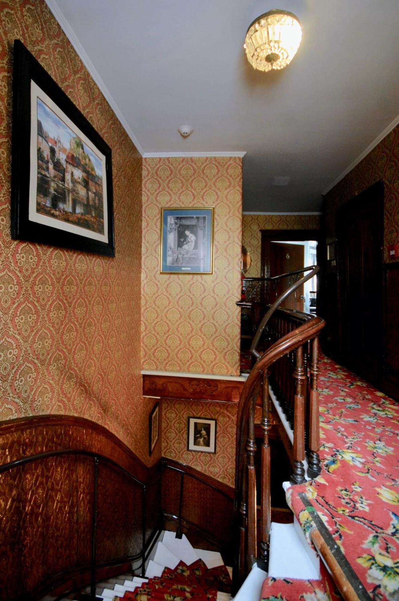 Отель Manoir Sainte Genevieve Квебек Экстерьер фото