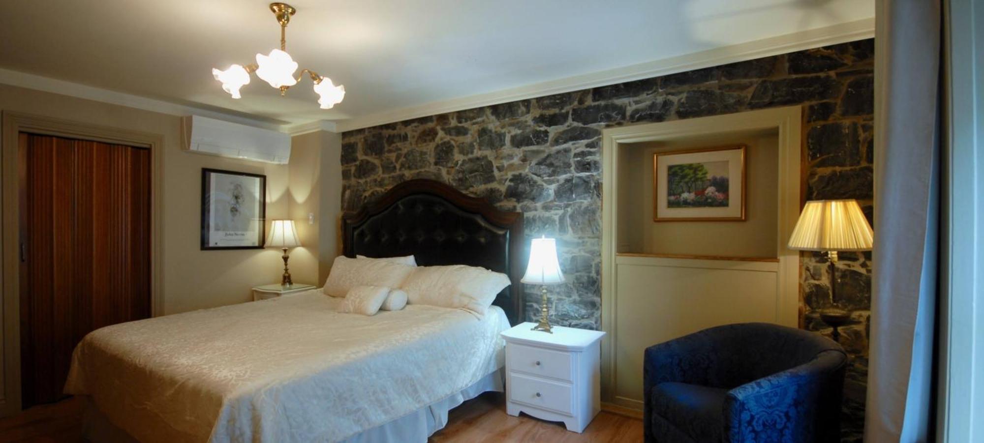 Отель Manoir Sainte Genevieve Квебек Экстерьер фото